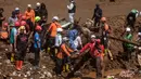 Sementara, 80 lainnya masih dinyatakan hilang. Tampak dalam foto, tim penyelamat mencari korban tanah longsor di Desa Pasirlangu, Kecamatan Cisarua, Kabupaten Bandung Barat, Jawa Barat pada Minggu 25 Januari 2026. (Timur Matahari/AFP)