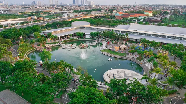 Food Junction, Tempat Wisata di Surabaya untuk kulineran