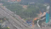 Sejumlah kendaraan terlihat dari atas gedung di kawasan Jakarta, Senin (7/11). Sementara secara kumulatif, pertumbuhan ekonomi nasional hingga kuartal III tercatat 5,04 persen. (Liputan6.com/Angga Yuniar)