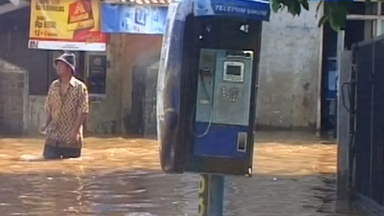 Banjir Kp Pulo Jakarta+Banjir Cipulir - Liputan6 Siang