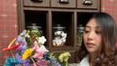Selain kue ulang tahun, wanita kelahiran 1997 ini juga mendapat buket bunga. Di hari spesialnya itu, dia merayakannya secara sederhana dengan keluarga. Winona mengadakan acara makan bersama dengan mengajak sang anak baby Lalita, dan putra Nikita Willy, baby Izz. (Liputan6.com/IG/@nonawilly16)