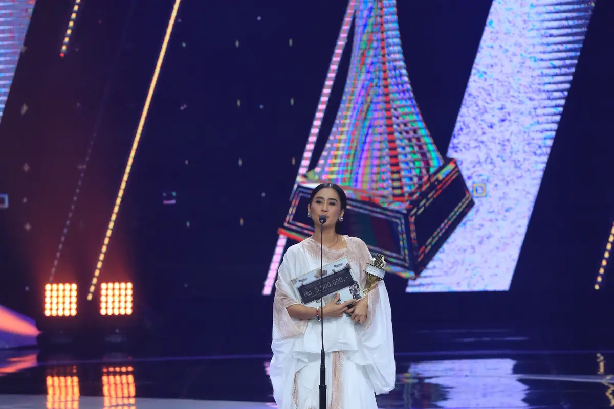 [Bintang] Ayu Laksmi -IBOMA 2018