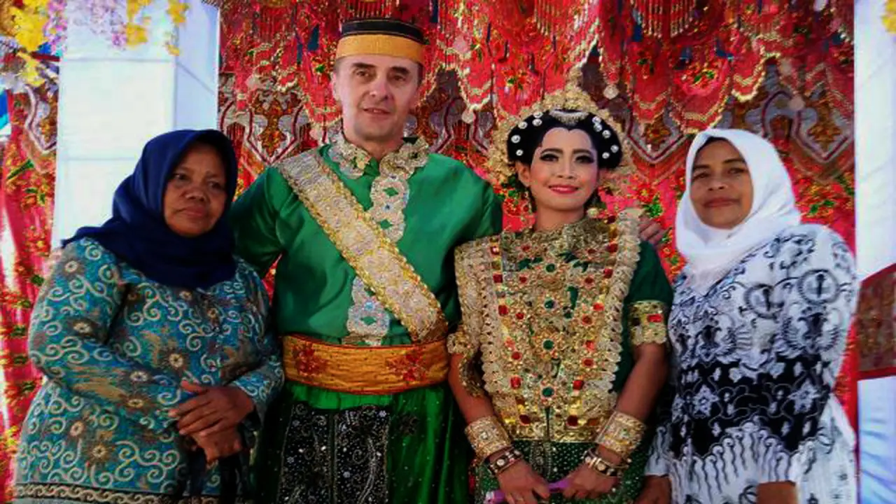 Bule menikah dengan gadis Bugis