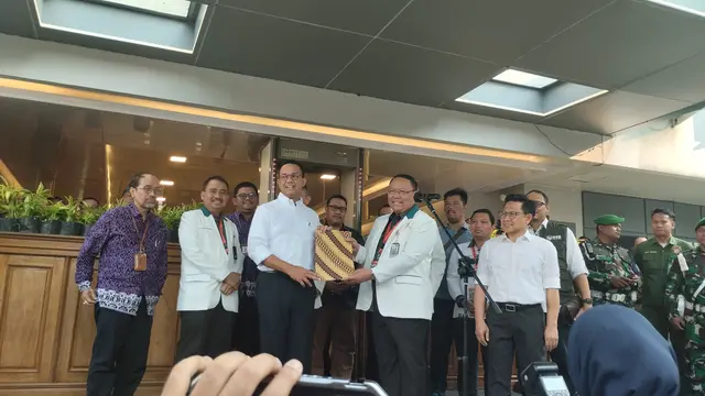 Anies Baswedan-Muhaimin Iskandar (AMIN) rampung menjalani tes kesehatan di Rumah Sakit Pusat Angkatan Darat (RSPAD)