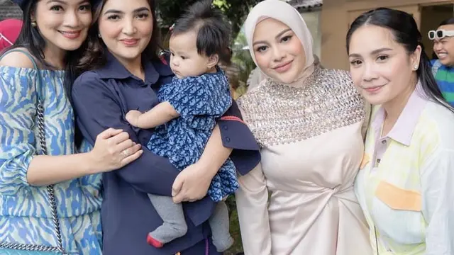 Titi Kamal, Ashanty, dan Aurel Hermansyah