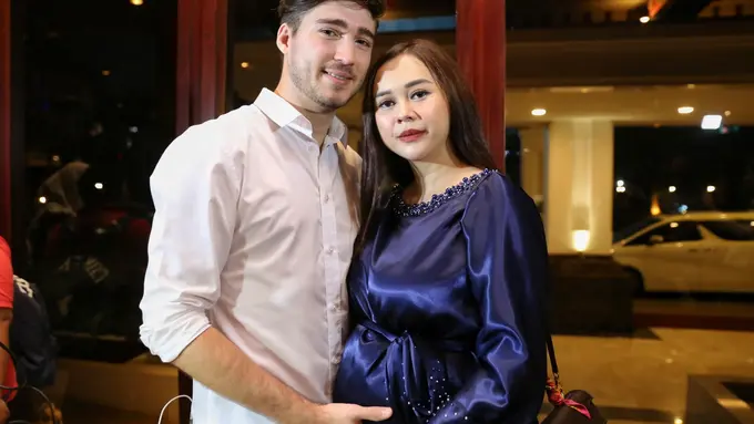 [Fimela] Aura Kasih dan Eryck Amaral
