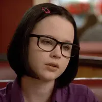 Beberapa zodiak ini bisa membuktikan kalau seksi tak melulu soal penampilan. (Sumber foto: Geekleagueofamerica.com)