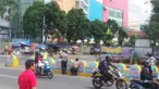 Dua tas mencurigakan tergeletak di trotoar dekat ITC Depok yang membuat heboh warga.