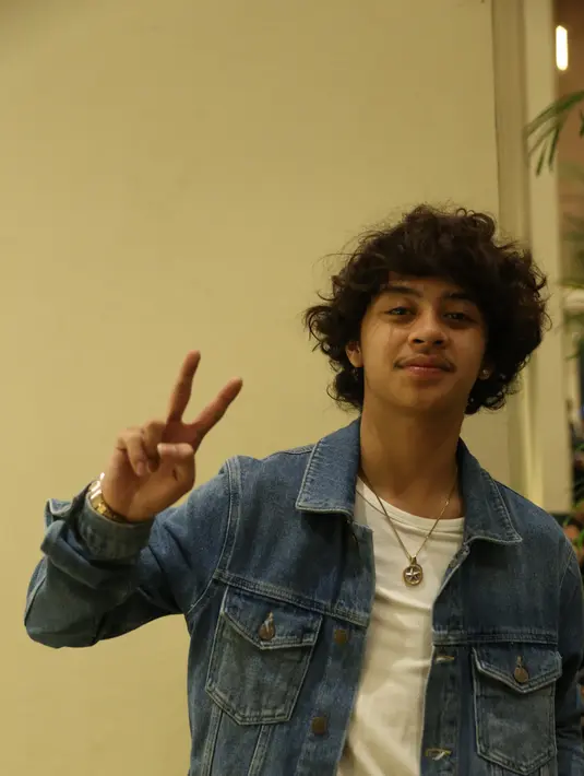 Bastian Steel mengaku mengetahui kedekatan Chelsea Islan dan anak artis senior Marini Zumarnis, Daffa Wardhana. Beberapa foto kedekatan keduanya di media sosial. Seperti apa komentar Bastian Steel yang pernah dekat dengan Chelsea.(Nurwahyunan/Bintang.com)