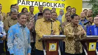 Prabowo Subianto di DPP Partai Golkar, Jalan Anggrek Neli Murni, Jakarta Barat, pada Kamis (14/9/2023) malam. (Liputan6.com/Ady Anugrahadi)