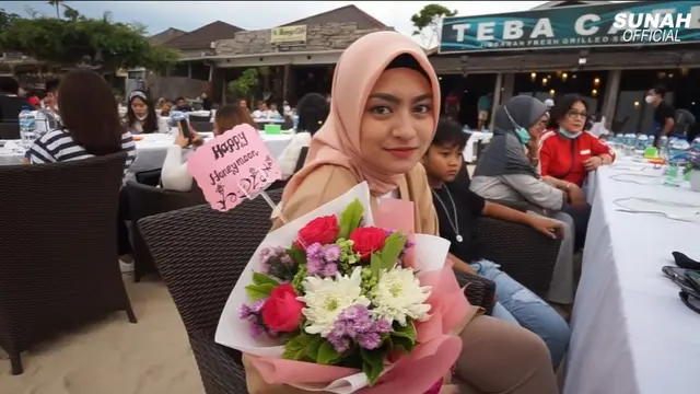 Sule dan Nathalie Holscher Berbulan Madu