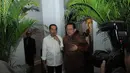 Jokowi bertemu dengan Ketua DPD RI Irman Gusman di sebuah restoran kawasan Cikini, Jakarta, (11/9/14). (Liputan6.com/Herman Zakharia)
