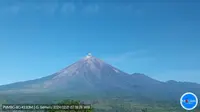 Gunung Semeru mengalami erupsi pada Rabu pagi (21/2/2024) pukul 07.17 WIB. (Liputan6.com/ Dok PVMBG)