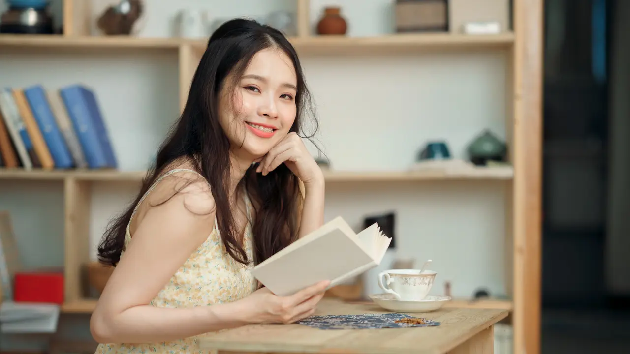 Inspirasi Beauty Essentials ala Anak Dangdut Academy, dari Lip Tint hingga Parfum MAJIKA