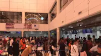 Suasana bandara Hang Nadim Batam yang mulai penuh ketika mendekati lebaran.