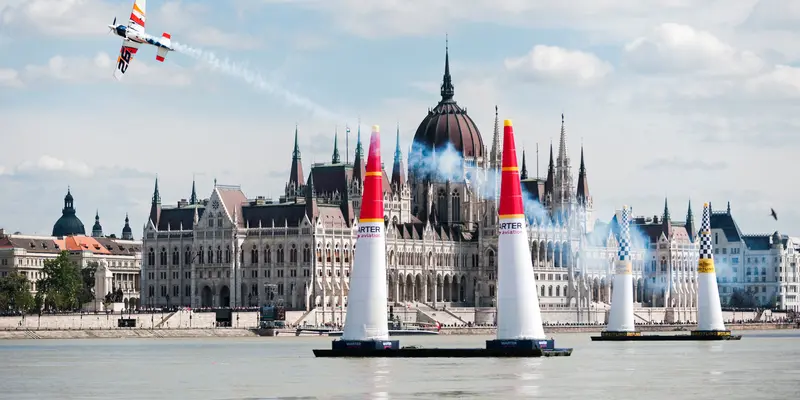 20160718-Atraksi-Pesawat-Hungaria-Red-Bull-Air-Race-2016-Reuters