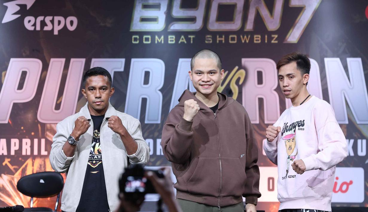 Presiden Byon, Yoshua Marcellos Muliardo (tengah) bersama petarung yang akan bertanding di Byon Combat Showbiz Vol.7 saat Press Conference Pertama Byon Combat Showbiz Vol.7 di SCTV Tower, Jakarta, Kamis (12/3/2026). (Bola.com/M Iqbal Ichsan)