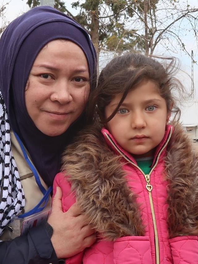 [Bintang] Pergi ke Palestina, Melly Goeslaw Siap Mati