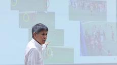 Ketua Komite Wasit PSSI, Yoshimi Ogawa, memberikan pemaparan dalam acara Refeering Workshop for Media yang digelar di Sekretariat PSSI Pers, Jakarta, pada Kamis (23/4/2026). (Bola.com/M Iqbal Ichsan)