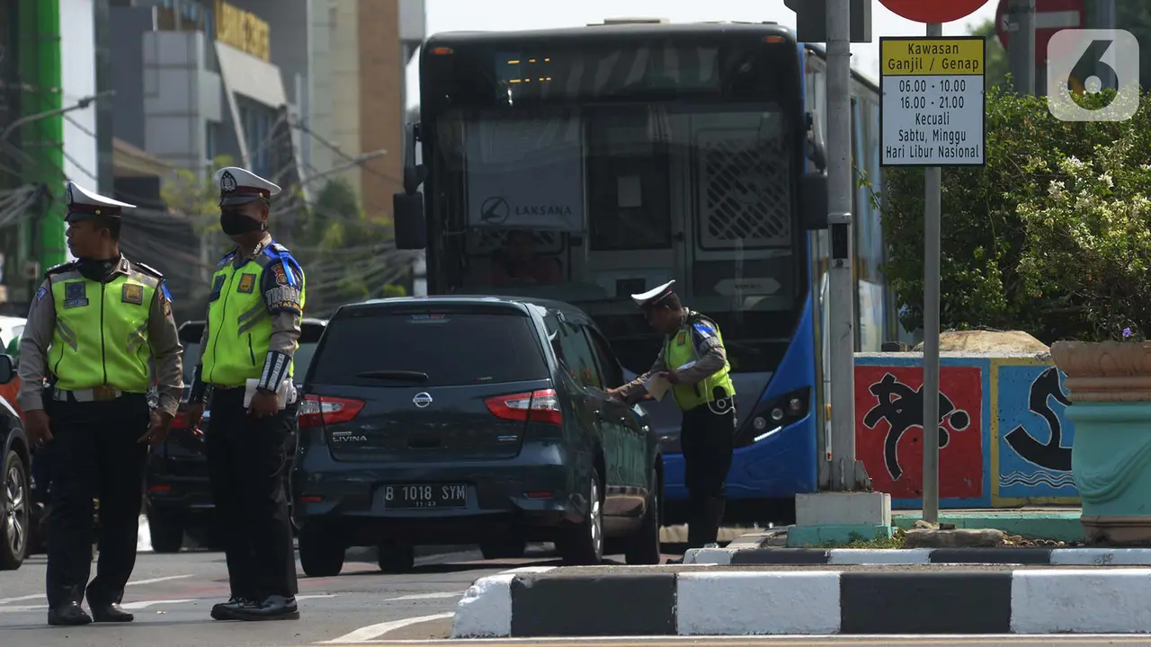 Pelanggar Lalu Lintas Disidang di Tempat