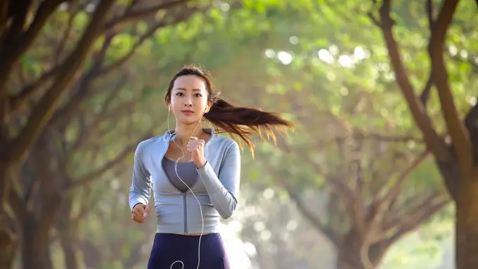 Nggak Hanya Tampil Stylish, OOTD yang Tepat Juga Maksimalkan Performa Saat Lari Lho!