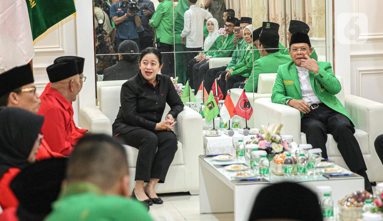 Sebelumnya, Ganjar Pranowo mengatakan saat ini ada partai politik yang sudah membuka komunikasi untuk ikut bekerja sama dengan PDIP dan PPP mendukung dirinya. Ganjar pun menyambut baik hal tersebut. (Liputan6.com/Faizal Fanani)