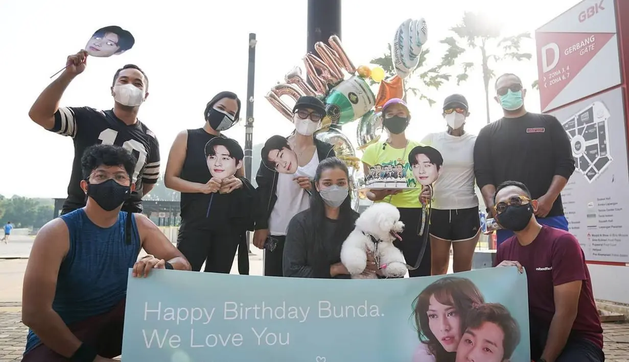 Dian Sastrowardoyo (Instagram/therealdisastr)