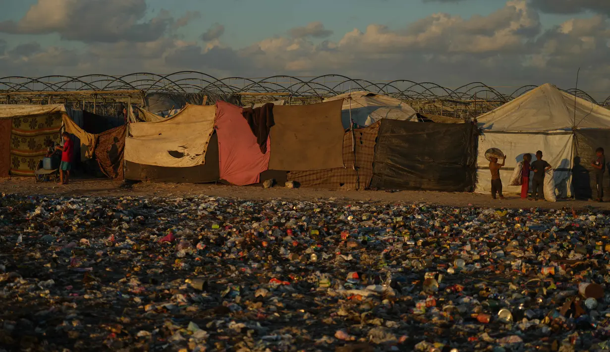 Pada 22 Agustus 2025, Inisiatif Global Klasifikasi Fase Keamanan Pangan Terpadu (IPC) menyatakan bencana kelaparan di Kota Gaza. IPC juga memperingatkan bahwa bencana tersebut akan menyebar ke Deir al-Balah dan Khan Younis pada akhir September. (AP Photo/Jehad Alshrafi)