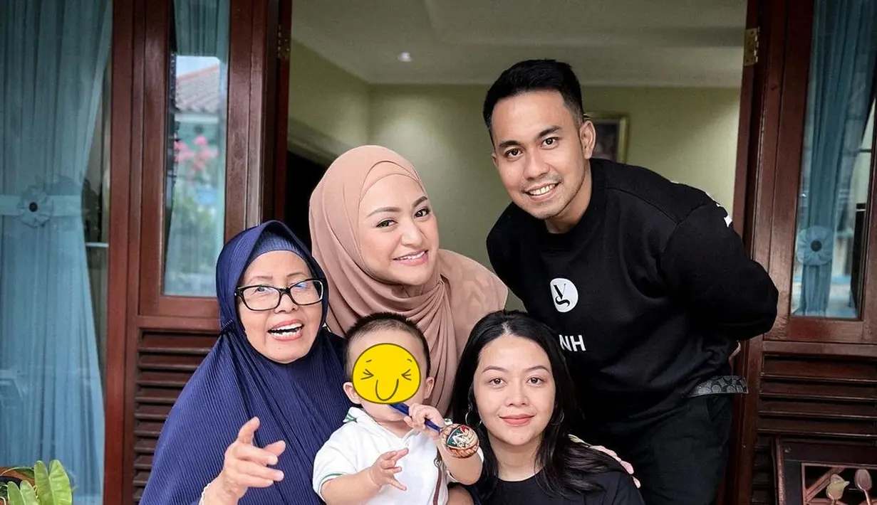 Akui CLBK, Ini 6 Potret Kedekatan Nathalie Holscher dan Mantan Pacarnya (Sumber: Instagram/nathalieholscher)