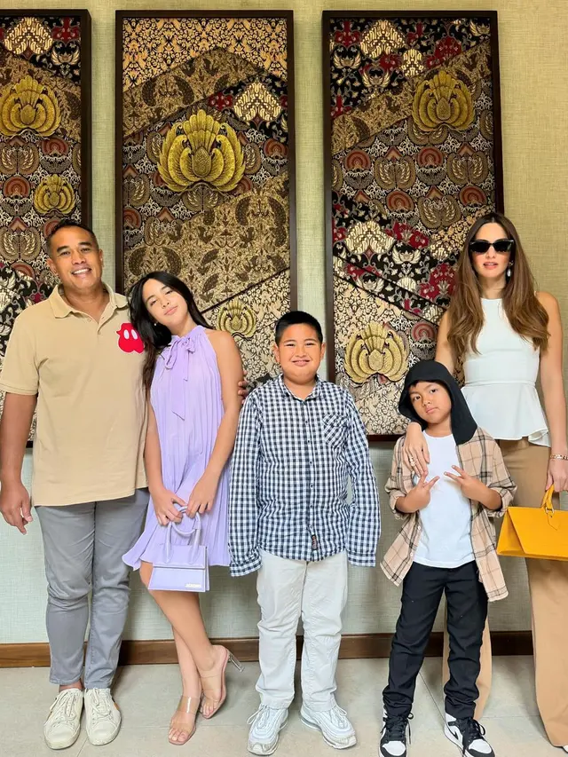 Nia Ramadhani (Instagram/ramadhaniabakrie)