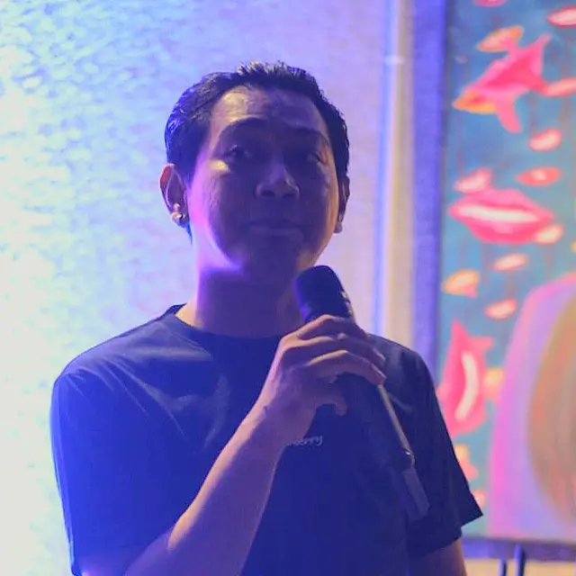 Pembukaan acara Bertema Nafas Imaji Oleh Pendiri Sanggar Seni dan Budaya Noir Lampung Tengah, Ikhtiar Putra Pratama. Foto : (Istimewa).