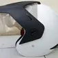 Helm standar pabrikan Honda CRF 150L dibully netizen. (Ghuponkmotoride)