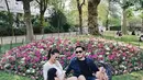 Hampir satu pekan Syahnaz Sadiqah dan keluarga berkeliling kota Paris. Ia menyinggahi beberapa tempat terkenal dan juga restoran yang menyuguhkan makanan lezat. (FOTO: instagram.com/syahnazs/)