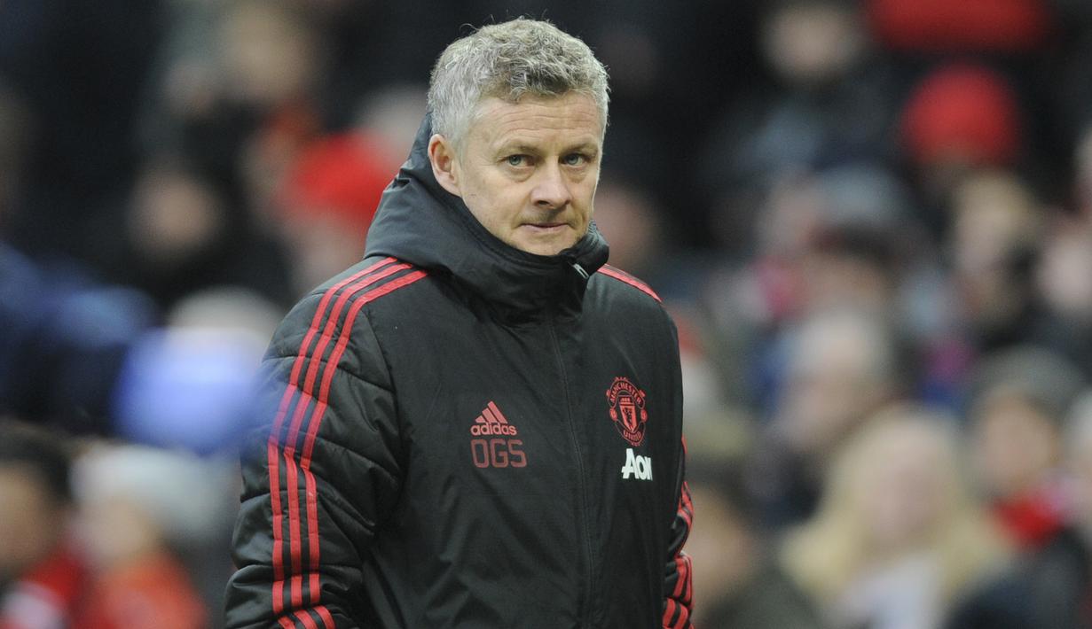 Pelatih Manchester United, Ole Gunnar Solskjær, saat melawan Reading pada laga Piala FA di Stadion Old Trafford, Sabtu (5/1). Manchester United menang 2-0 atas Reading. (AP/Rui Vieira)