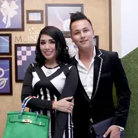 Foto profil Ussy Sulistiawaty dan Andhika Pratama (Andy Masela/bintang.com)