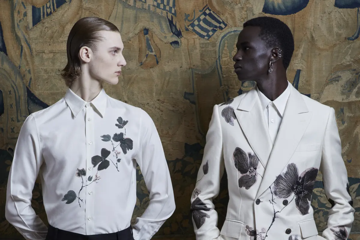 Koleksi busana Alexander McQueen