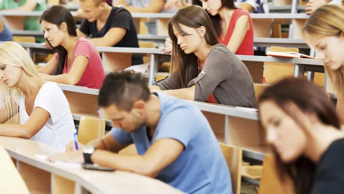 16 Tipe Mahasiswa Ini Pasti Ada di Setiap Kampus, Kamu yang Mana?