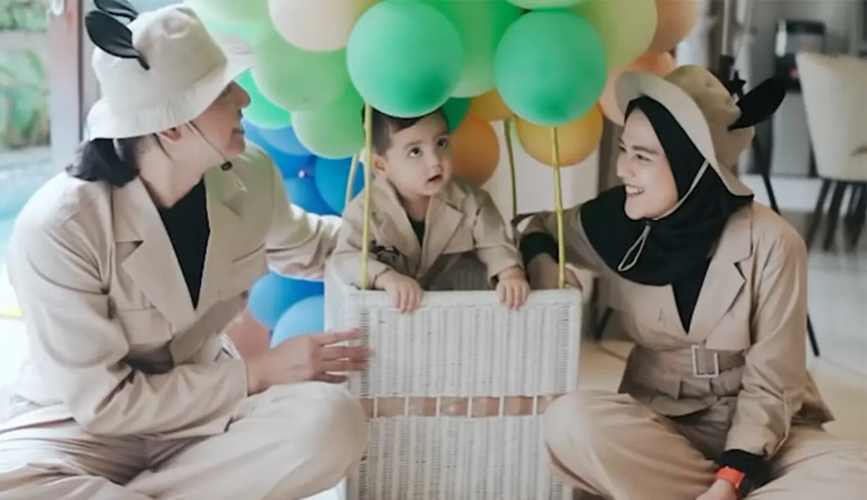 Ultah anak Cut Meyriska dan Roger Danuarta (Youtube/ RogerChika Journey)