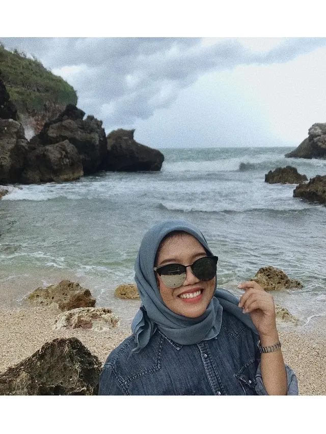 Ingat Pasangan Adit & Azhari yang Viral? Ini 6 Potret Terbaru Azhari yang Bikin Pangling