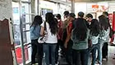 Pelecehan seksual di Transjakarta berlangsung saat kendaraan umum andalan masyarakat ini padat seperti pada jam berangkat dan pulang kerja. 
