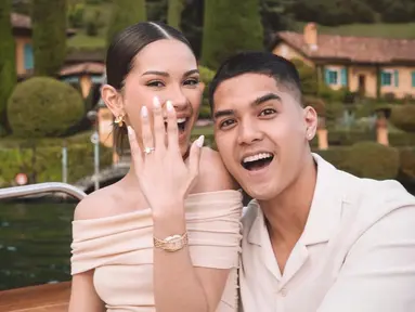 Al Ghazali Melamar Alyssa Daguise (Foto: Instagram/ alghazali7)