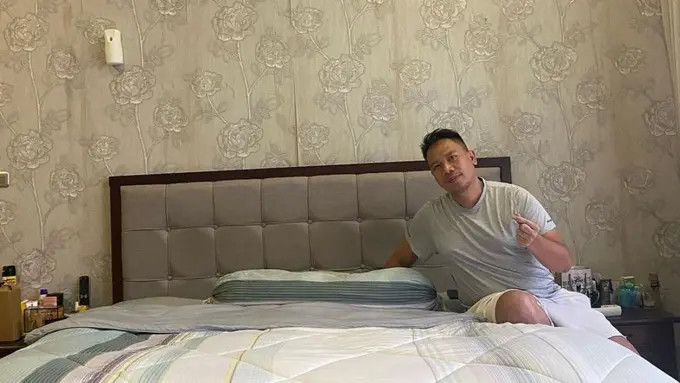 [Fimela] Vicky Prasetyo