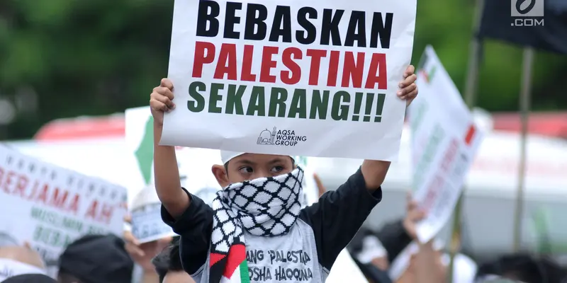 Tuntut Pembebasan Palestina, Massa Datangi Kedubes AS