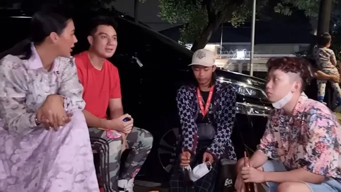 6 Momen Kedekatan Baim Wong dengan Bonge, Partner Acara Citayam Fashion Week