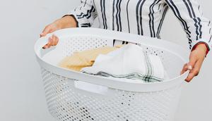 Ilustrasi Cuci Baju (Photo By: Kaboompics.com via Pexels)