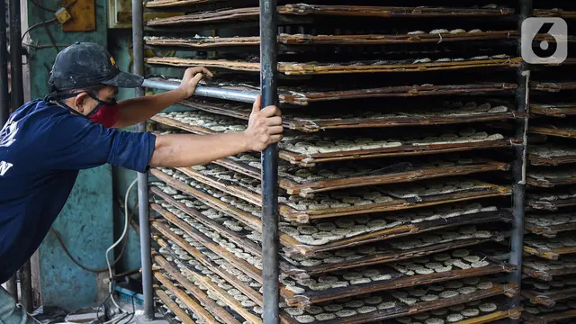 Produksi Kerupuk Saat Pandemi Covid-19