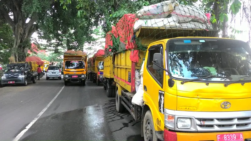 Truk Sampah Dihadang Massa, DKP Diminta Tegas