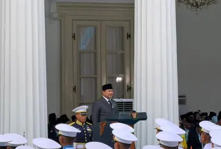 Presiden Prabowo Subianto memimpin Upacari Hari Lahir Pancasila di Gedung Pancasila, Kementerian Luar Negeri, Senin (1/6/2026). (Liputan6.com/Lizsa Egeham)