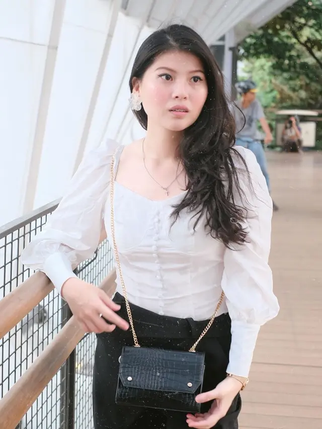 6 Pesona Mitzi Abigail, Kekasih Cantik Anthony Ginting yang Jarang Tersorot