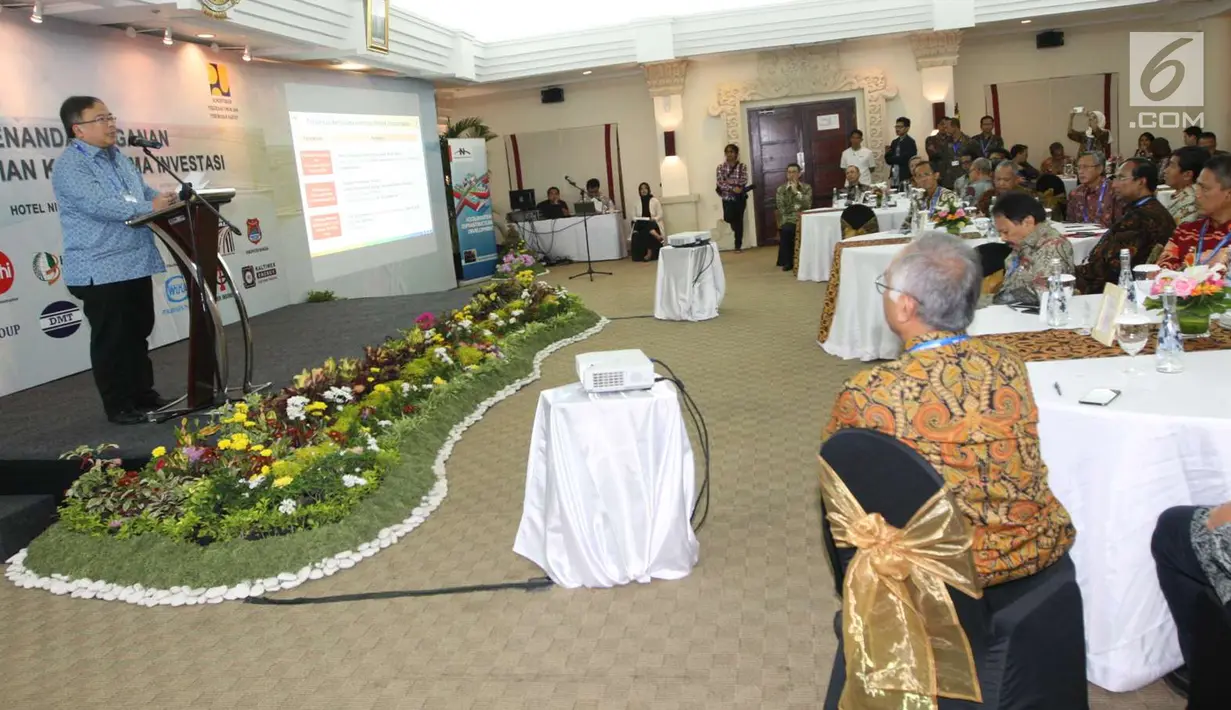 Menteri PPN/Kepala Bappenas Bambang Brodjonegoro memberi sambutan dalam pertemuan kerja sama investasi di Bali, Sabtu (13/10). Pembiayaan proyek-proyek ini difasilitasi PINA Center Bappenas. (Liputan6.com/Angga Yuniar)
